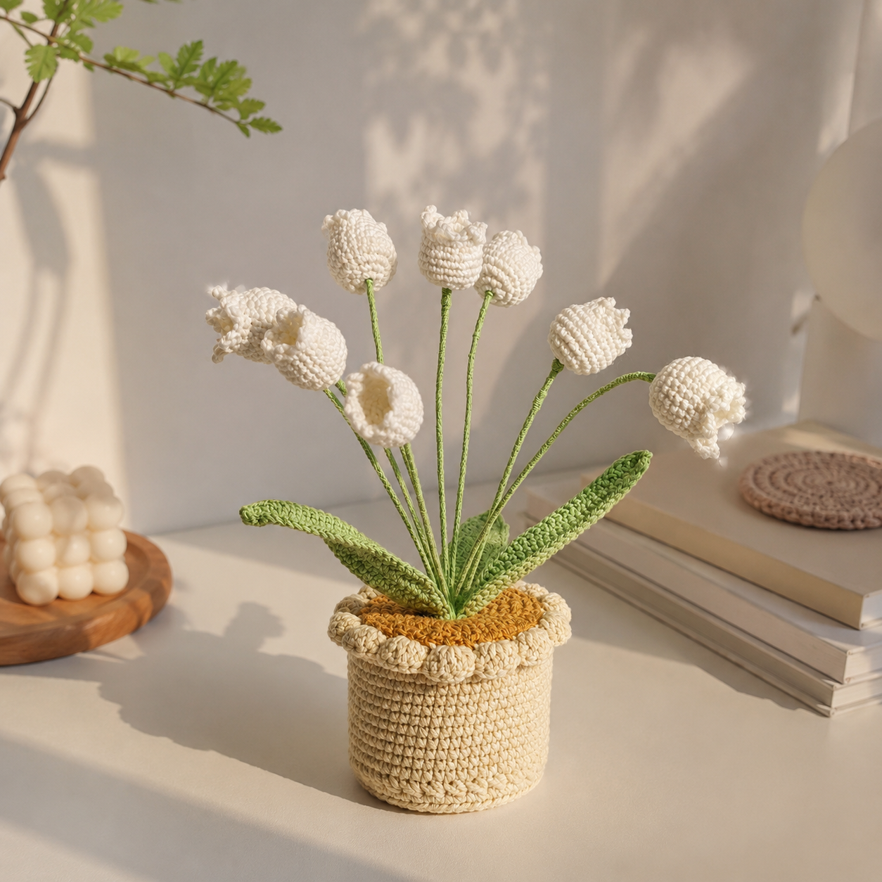 Handmade crochet bellflower potted plants, knitted artificial flowers decoration, woolen flower pot for home office desk decoration, gift