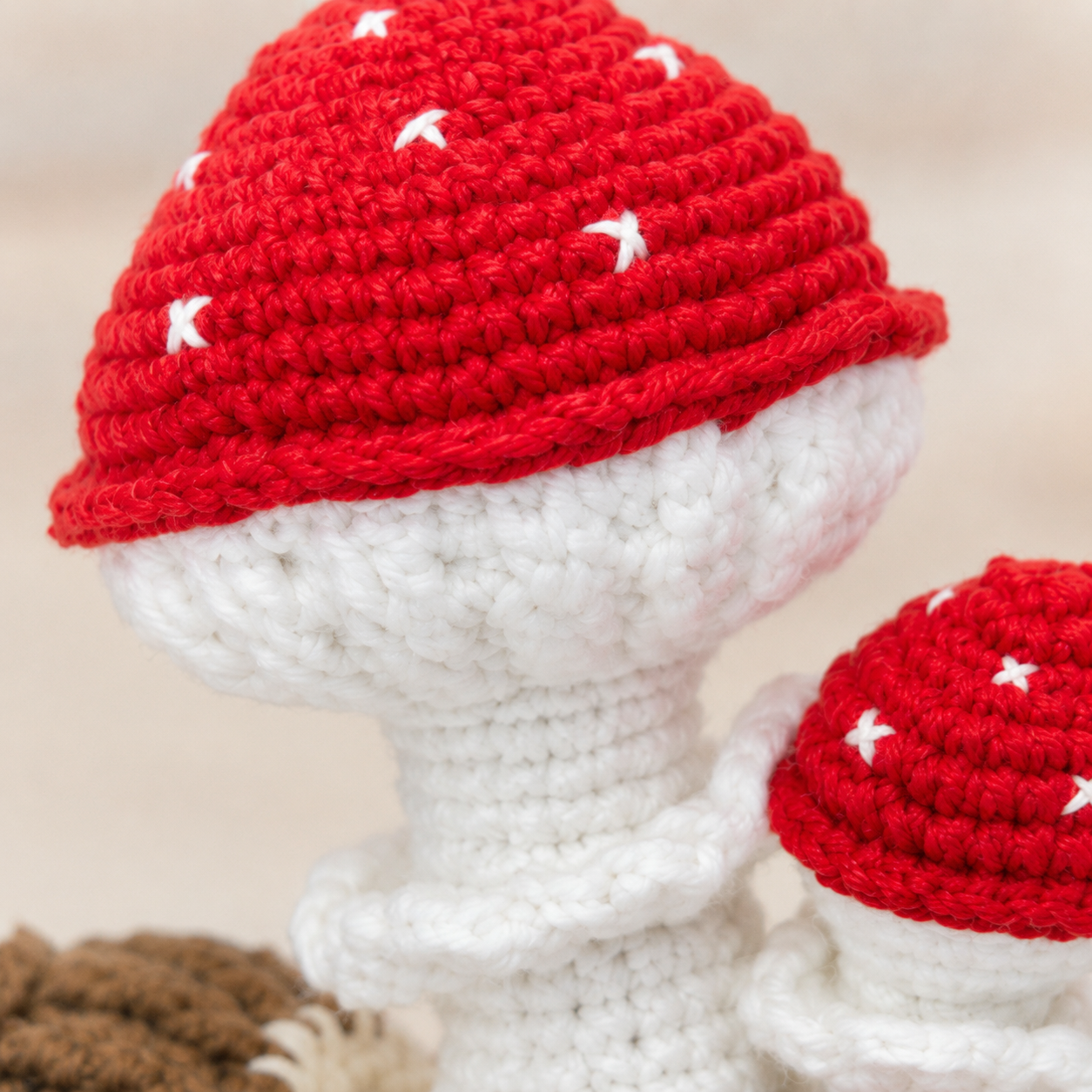Handmade crochet mushroom decoration | Cute knitted mushroom home desktop decoration | Country forest style bookshelf, desk, bedroom decoration gift