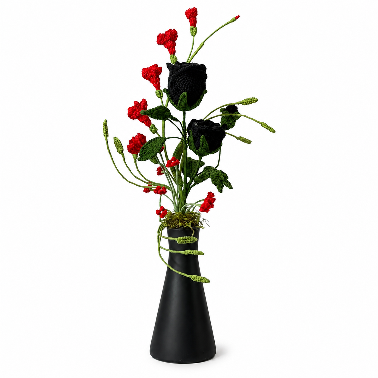 Hand-knitted black rose flowers | Elegant knitted bouquet home decoration | Modern Gothic style artificial knitted flower center decoration, suitable for living room, office and gift